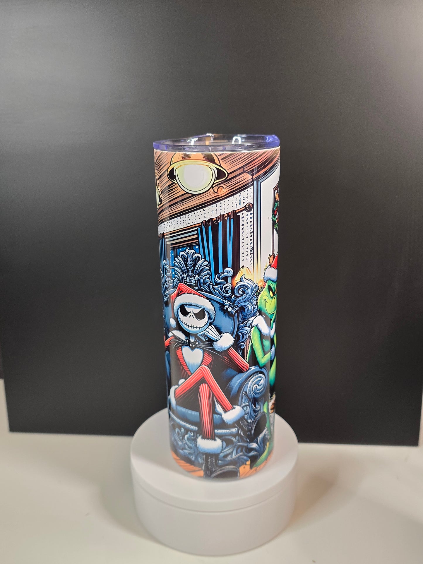 The two bad guys of Christmas chilling out