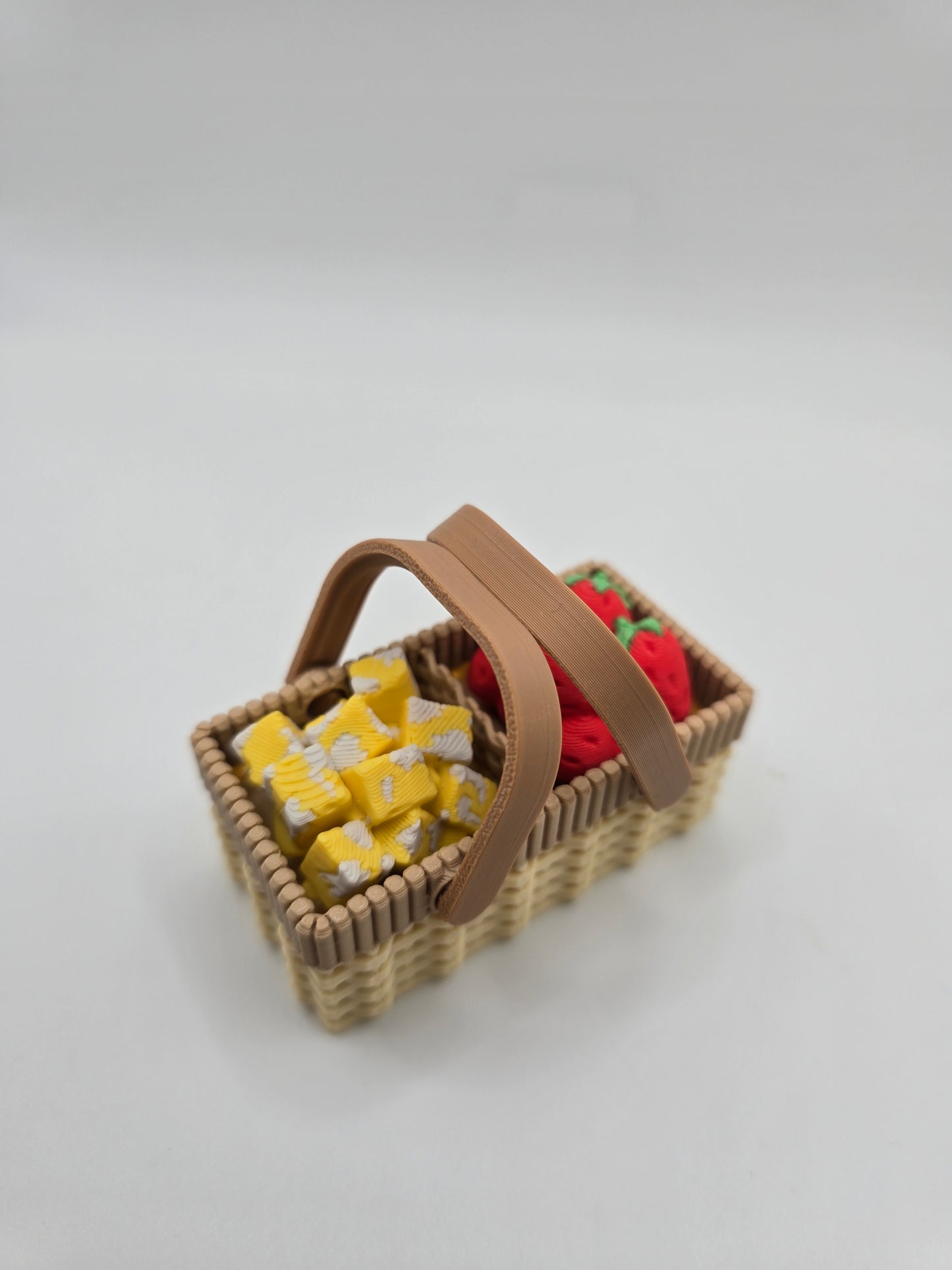 Small Picnic Basket Multi Clicker